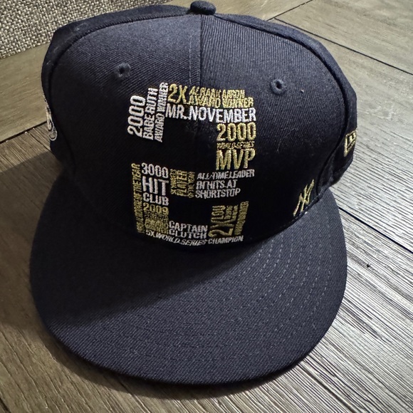 New Era NY Yankees Jeter #2 Accomplishments Snap Back Hat - Picture 1 of 7